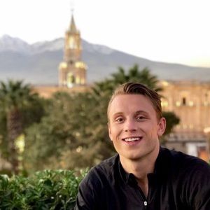 Meet your Posher, Eric